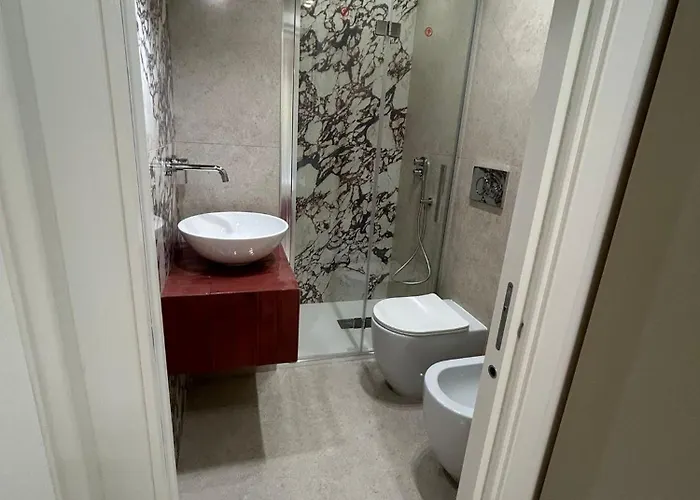 Le Origini 4* نابولي